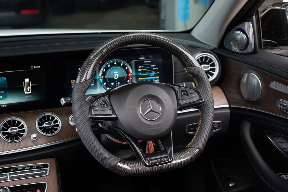Mercedes C/E/CLA/CLS/GLA/GLC/GLE/GLS- Class Custom Carbon Fiber Steering Wheel.